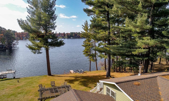 Chetek House | 4 Bedroom - 3 Bath Home with Panoramic Views of Prairie Lake.
