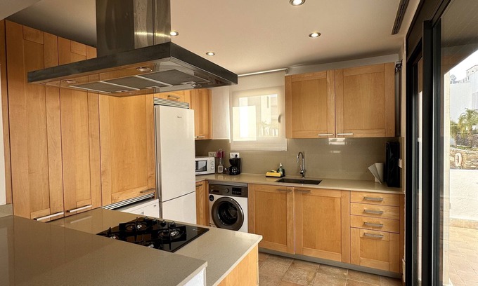 Playa Macenas Villa | 4 Bedroom, 3 Bathroom Villa in Playa Macenas. Beach&Resort.