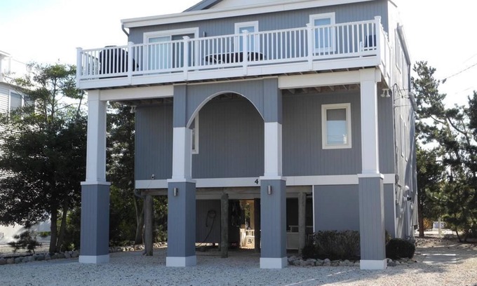 Harvey Cedars House | 4 bedroom accommodation in Harvey Cedars