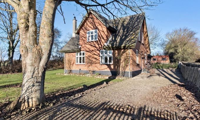 Sydlangeland House | 4 bedroom awesome home in Humble