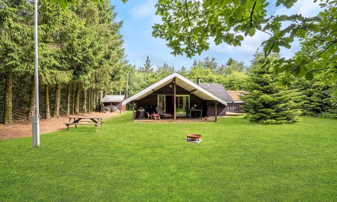 Arrild Ferieby House | 4 bedroom beautiful home in Toftlund