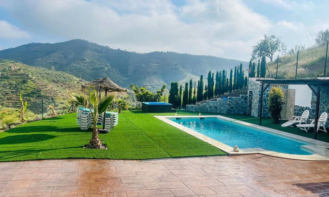 Arenas House | 4 bedroom beautiful home in Arenas