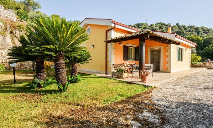 Ragusa House | 4 bedroom cozy home in Ragusa