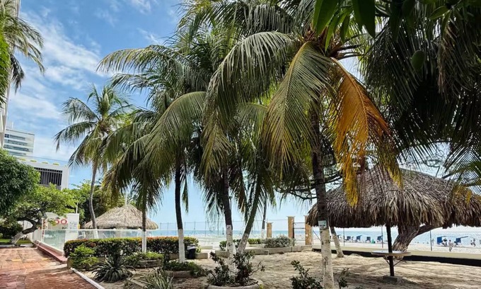 El Rodadero House | 4-bedroom Dream house in brilliant Gaira with AC