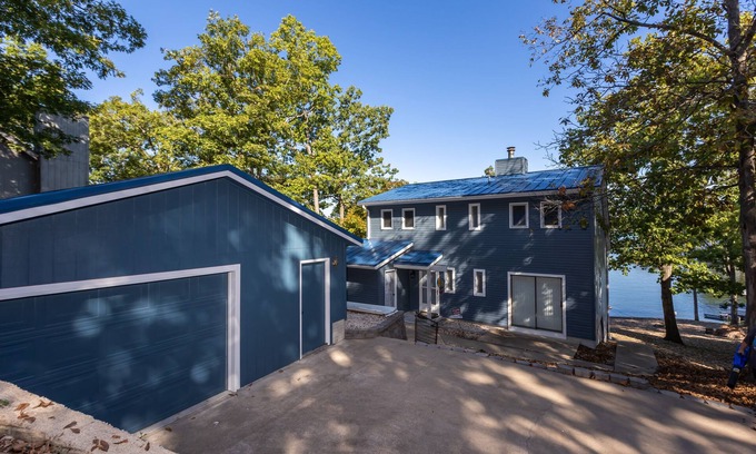 Gravois Mills House | 4 Bedroom home on the water of the Gravois arm