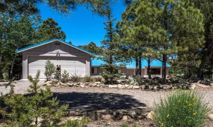 Alto House | 4 Bedroom House/Cabin - Sleeps 10