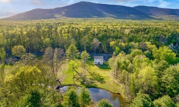 Saugerties House | 4-bedroom house in beautiful Saugerties, close to Woodstock with Hot Tub