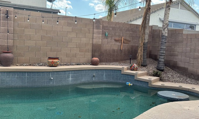 Coronado Ranch House | 4-bedroom house in charming Gilbert with heated swim pool and golfing trilogy
