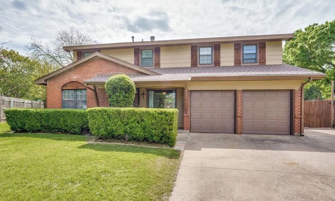Richardson House | 4-bedroom house in marvelous Richardson with AC