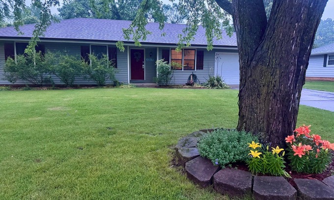 Springfield House | 4-bedroom house in delightful Springfield pet friendly, fitness room