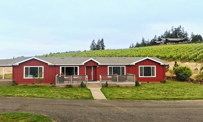 Newberg House | 4-bedroom house with picturesque views of Mt. Hood