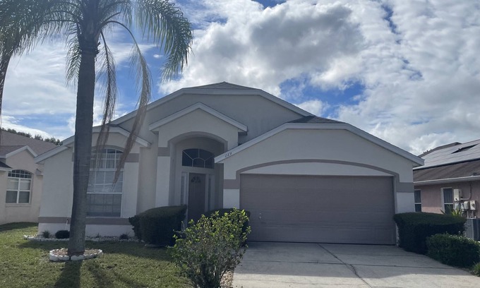 Lake Davenport Estates House | 4-Bedroom Lake Davenport Vacation Home with Pool Near Disney