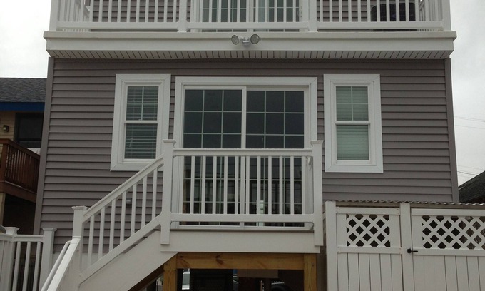 Ship Bottom House | 4 bedroom Ocean Block!