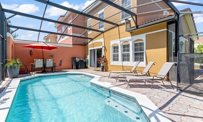 Kissimmee House | 4-bedroom townhome in welcoming Kissimmee pool home, 25 minutes from Disney!