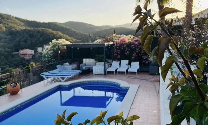 Rio d'Oro Villa | 4-bedroom villa in beautiful Calonge with a swimming pool WiFi portable air con