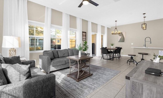 Lake Berkley House | 4 Bedrooms/3 Bathrooms/Terra Verde (4725 VB)