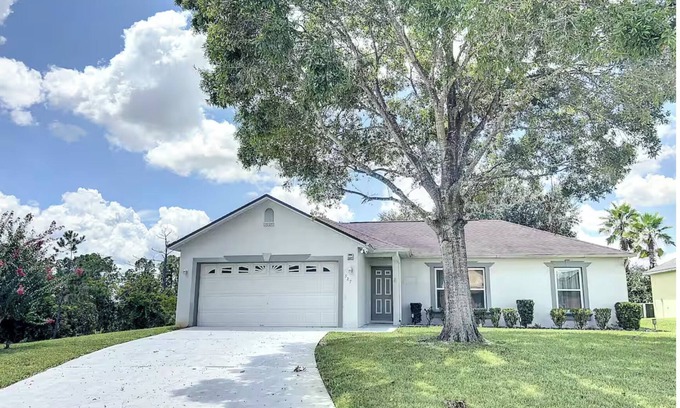 Sunridge Woods House | 4 Bedrooms in Davenport only minutes to Disney.