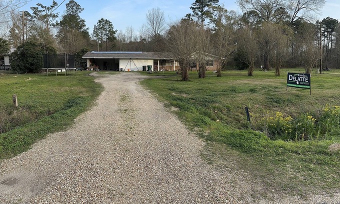 Killian Other | 4 beds 2 bathrooms farm house Pet Friendly