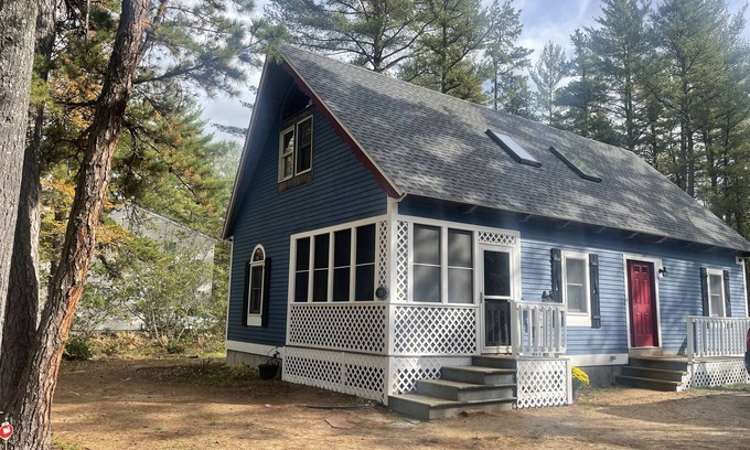 Chocorua Ski and Beach House | 4 BR - 1 BA - Sleeps 9