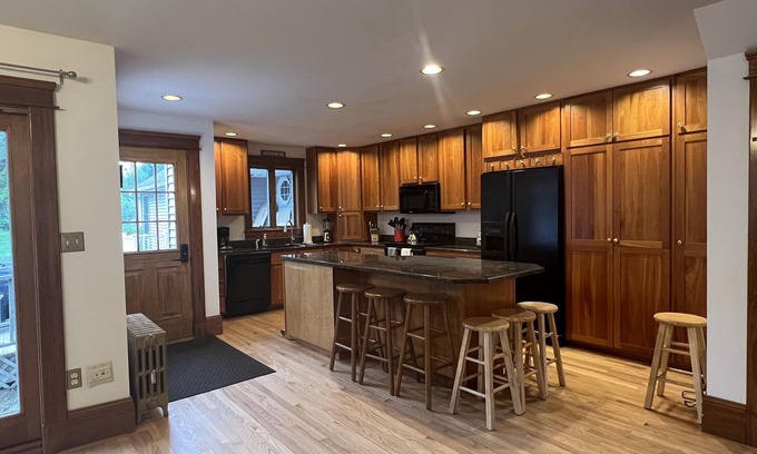 Kennebunk House | 4 BR/3 Full Bath, 10 Beds and 10 min. to Beaches