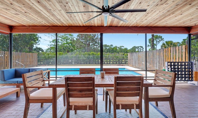 Lake Worth House | 4 BR Luxurious Equestrian Pool Home on 2 Acres