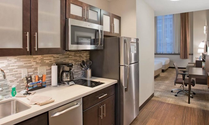 Downtown Baltimore Hotel | 4 Charming Suites for Unforgettable Stay w/Kitchen - Pets Allowed!