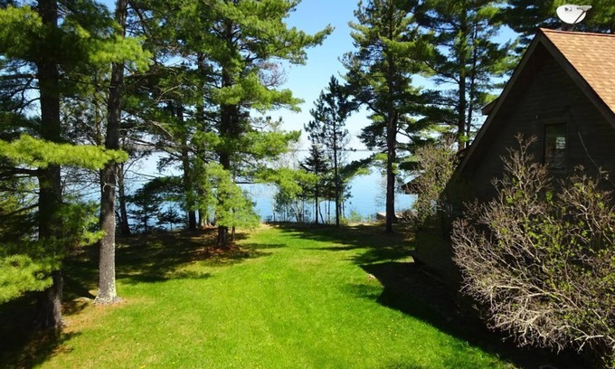 La Pointe Ski Chalet | 4 Island View.n