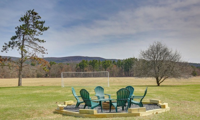 Great Barrington House | 4 Mi to Great Barrington: Berkshires Retreat!