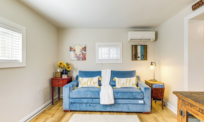 Lexington Apartment | 4 Mi to Shops & Dining: Bright Lexington Studio!