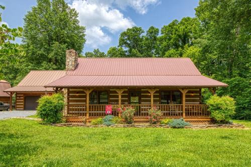 Gatlinburg - Pigeon Forge House | 4 Paws Lodge