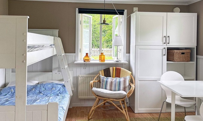 Ljungskile House | 4 person holiday home in Ljungskile