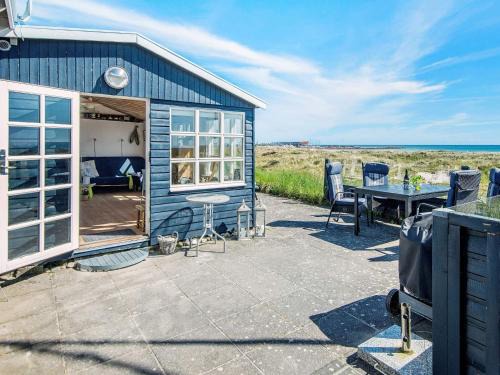 Grena Strand House | 4 person holiday home in Grenaa