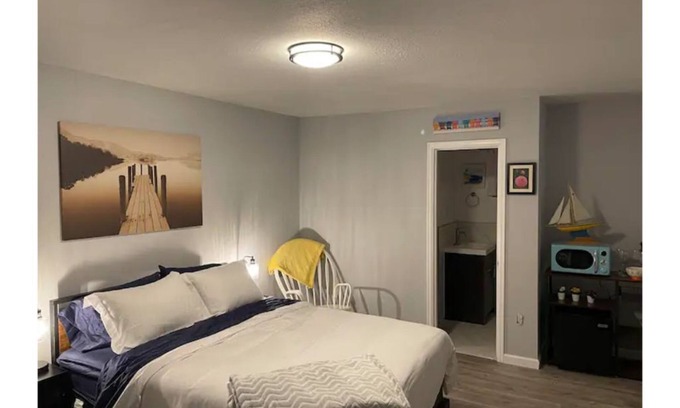 Morse Park Apartment | 4 Rockleys Vintage Motel, EV Charging available!