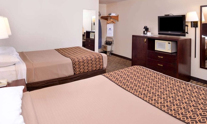 Atlantic House | 4 Rooms w/Complimentary Breakfast & Kitchenette – Perfect for One-Night Stays