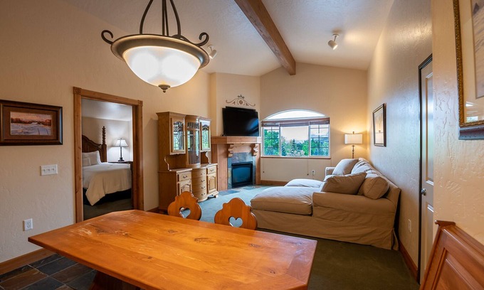 Zermatt Villa | 4-Star Zermatt Resort 2B2B Villa Only 15 Mins to Park City and Sundance