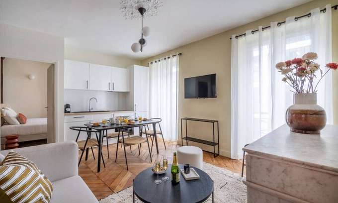 Faubourg-du-Roule Apartment | 4.two Bedrooms#champs Elysées#arc de Triomphe#ac