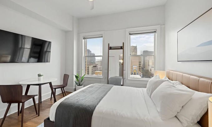 Downtown San Antonio Apartment | 4 Units | Group or Family Ready Haven | Near San Antonio's Top Landmarks