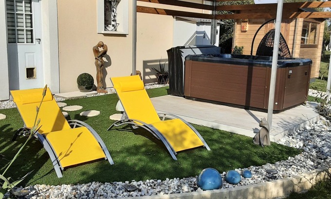 Sanguinet Villa | 4* villa, heated pool, spa, sauna, 3 bedrooms and 2 bathrooms