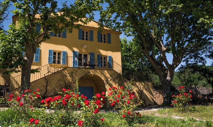 Neoules House | 4* villa with swimming pool in a vineyard 3-7 pers