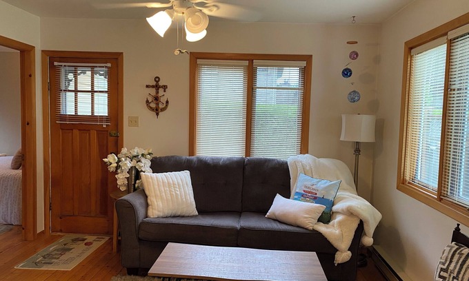 Sauble Beach Cottage | 40 Winks Family Cottage in Sauble Beach