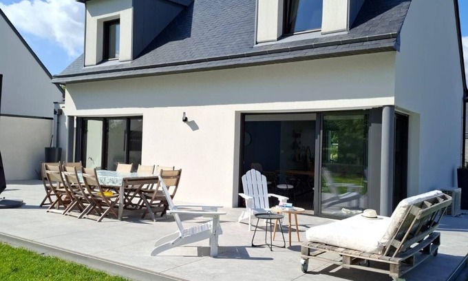 Benodet House | 400 metres from the beach, house with garden ideal for families/housework INCLUDED
