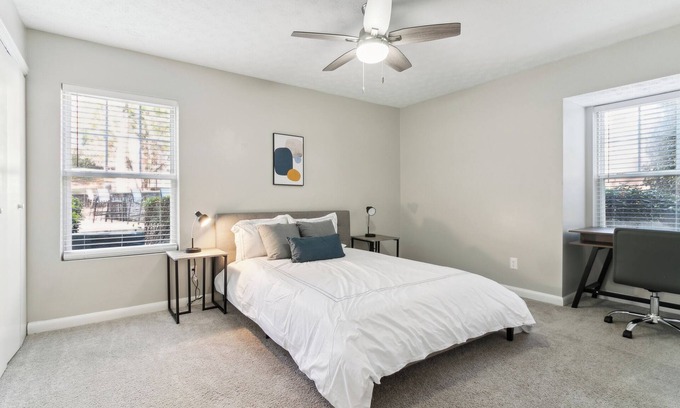 Cumberland Apartment | 400 Winchester 601 l 2 Bed 2 Bath Newly Furnished
