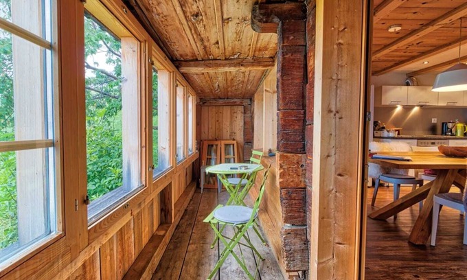 Achsete Ski Chalet | 400 year old wooden house - quiet, beautiful and sunny location