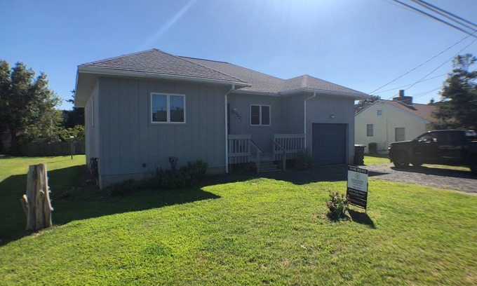 Lewes House | 402 Cedar Street, Lewes, Delaware