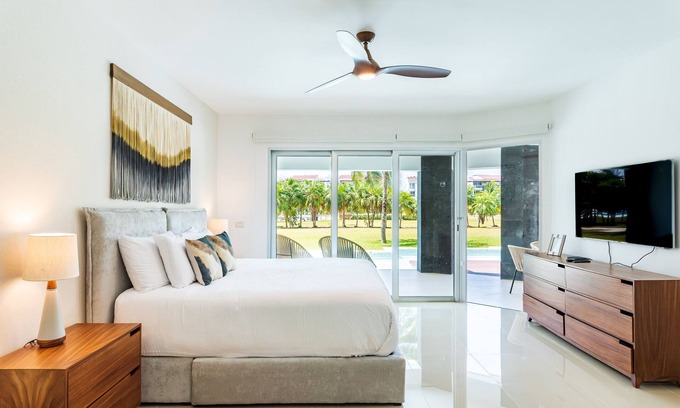Puerto Juarez Apartment | 402N Casa Lucerna (2-Bedroom Apartment) with Pool - Handicap accessible by RedAwning