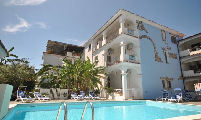 Orosei Apartment | 4½-room apartment (126m²) on ground floor with veranda and access to the garden.