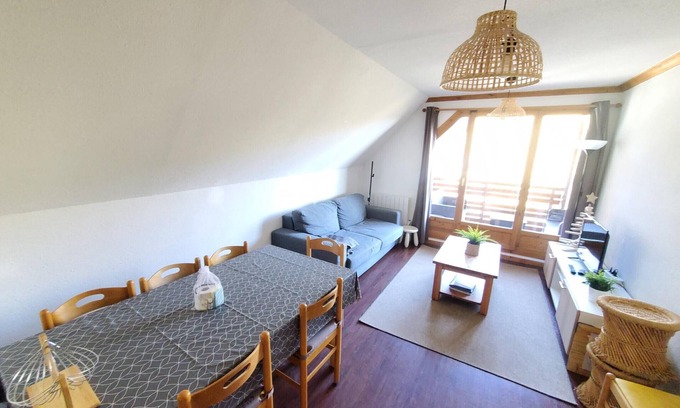 Besse-et-Saint-Anastaise Apartment | 4149a