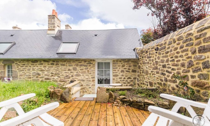 Gatteville-le-Phare House | 42 m² Gîte ∙ 1 bedroom ∙ 2 guests