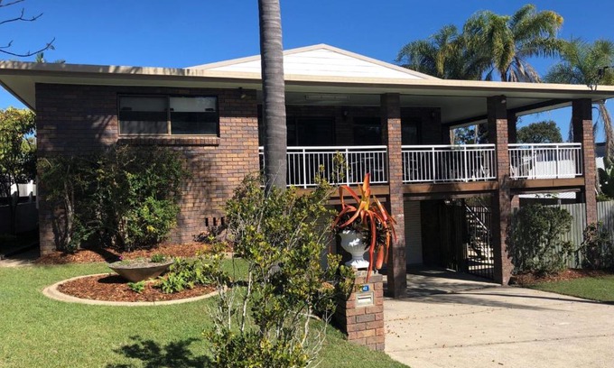 Rainbow Beach House | 42 Rumbalara Avenue Rainbow Beach