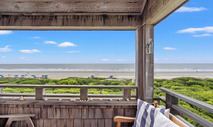 Kiawah Island Condo | 4324 Windswept: Top Floor Oceanfront 2BR Condo, $250 Beach Gear/Bike Credit